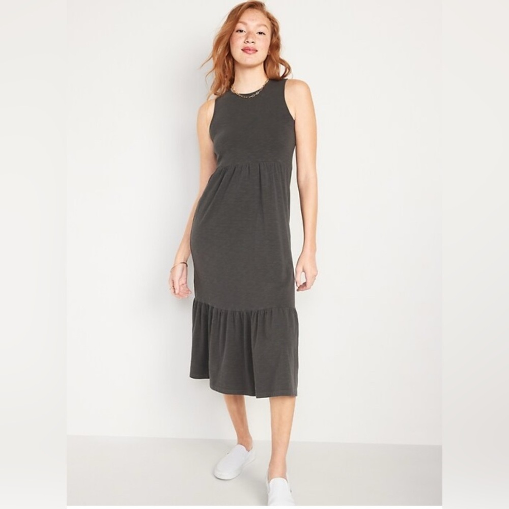Old Navy Fit & Flare Sleeveless Tiered Midi Dress Women’s Size Small